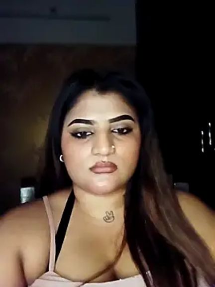 Sanaya_Gil