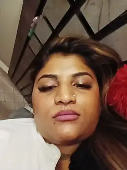 Sanaya_Gil