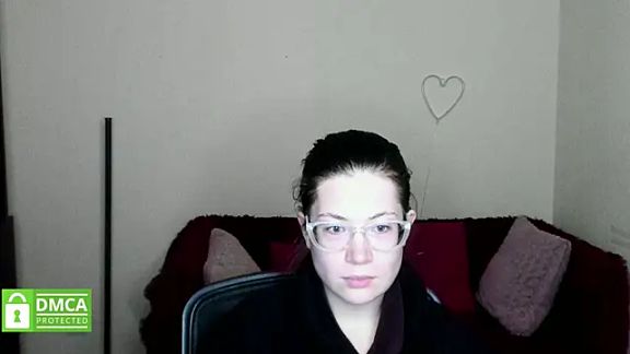 Alicia_redfollow