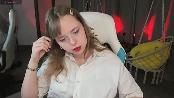 LeonaHicks