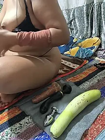 Hotty-Rani-Bhabi