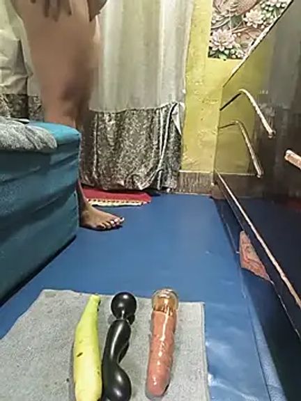 Hotty-Rani-Bhabi