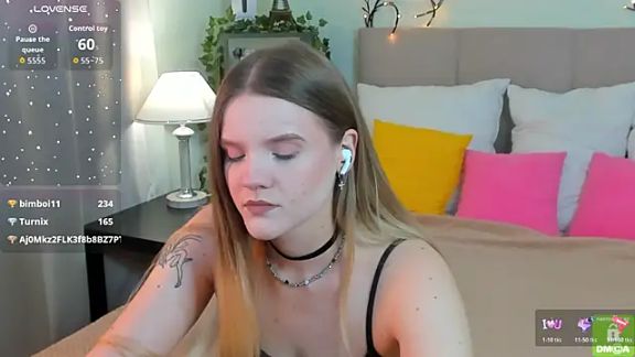 Emma_peach