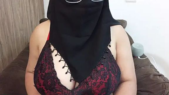 karandeep_kaur_isback