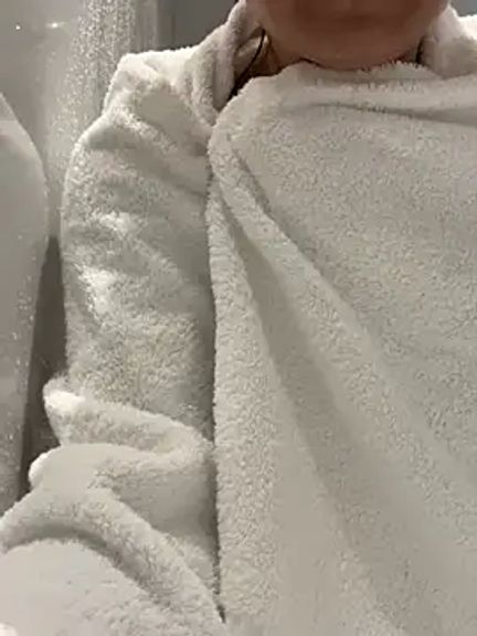 Supremegirlvibes