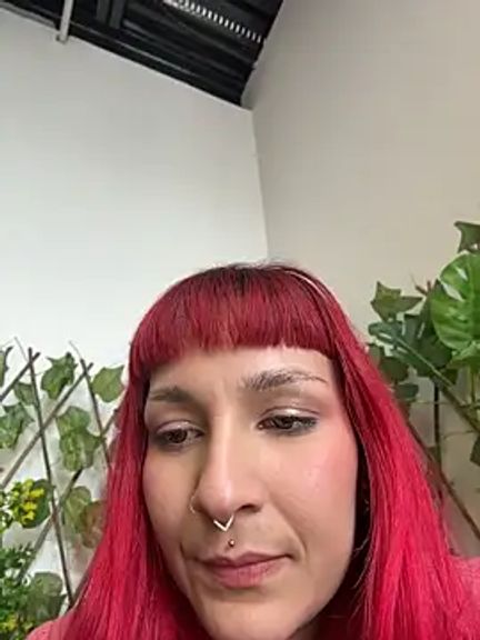 Amelie-RedHoney