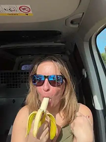 HappyWifeHappyCockLife