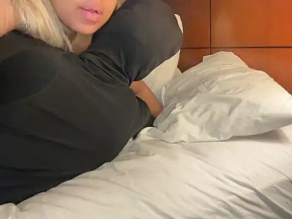 skiiislayedher