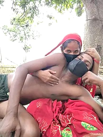 Village_Couples77