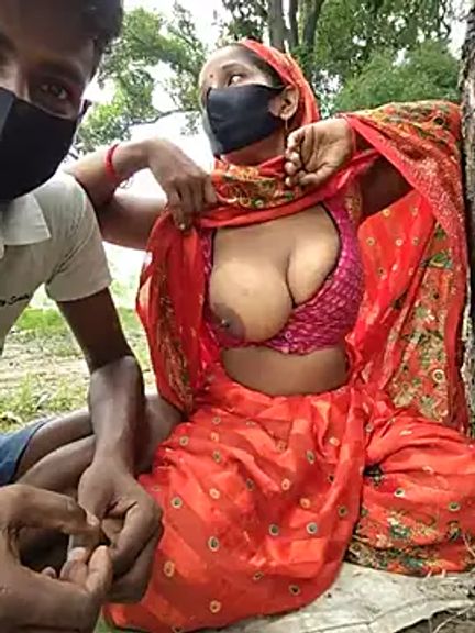 Village_Couples77
