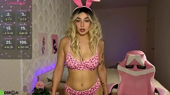 Emily_Bloom_119