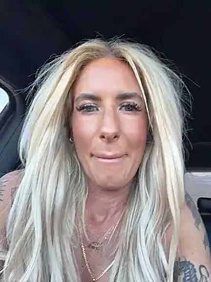 blondiluvsanal