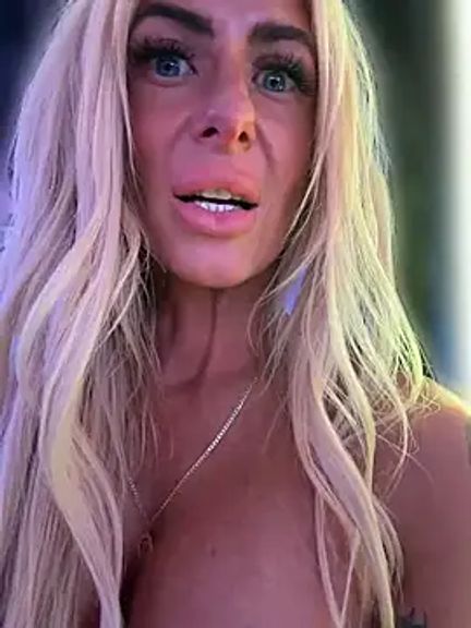 blondiluvsanal