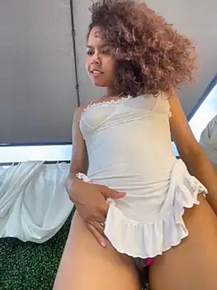 CurlyOopsieXXX