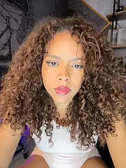 CurlyOopsieXXX