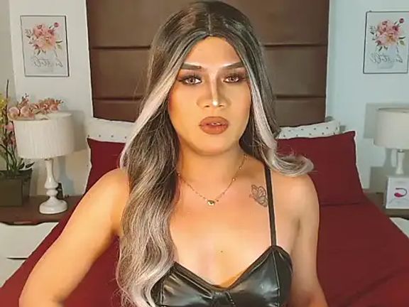 PlayfullBella