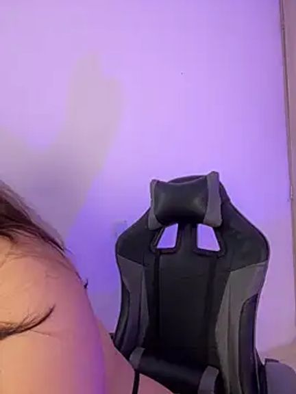 lia_foxxy71