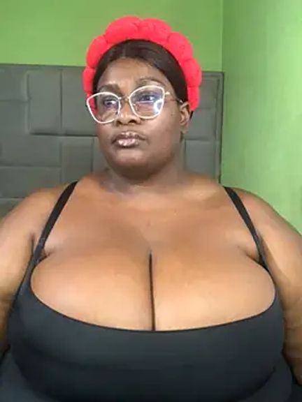 bustytitsxxx