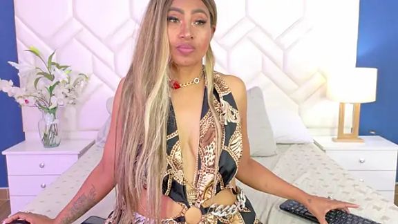 Kiara_Parker_