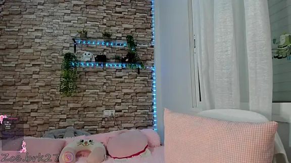 Zoe_brk