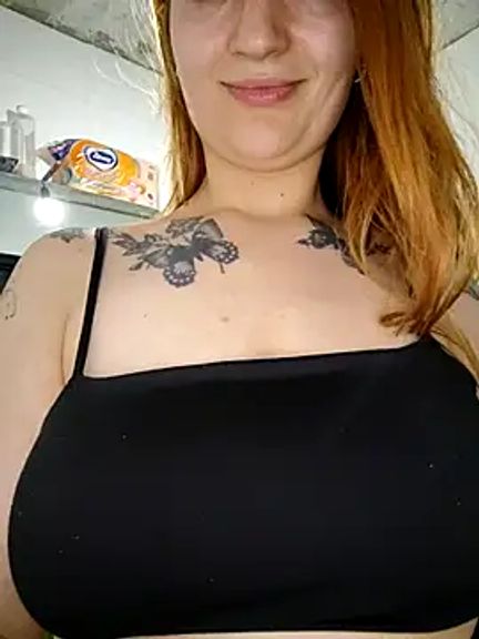 LeonaFox
