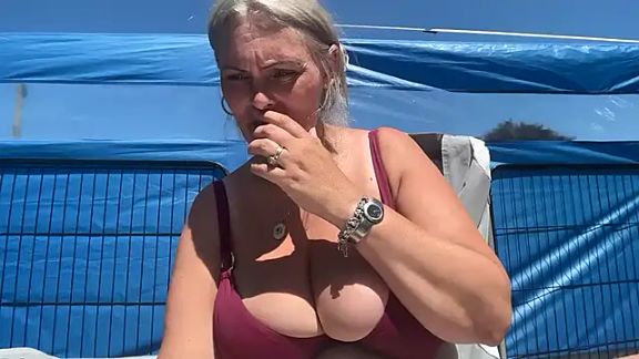 BustySwingingSlut