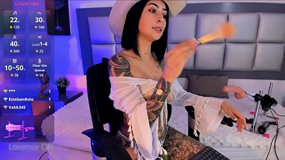 Sophi_leone_
