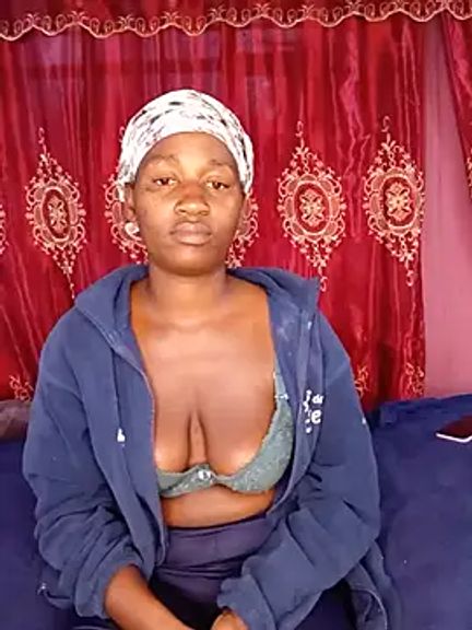 DimpleQueen_01