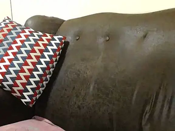 bustylaura4u