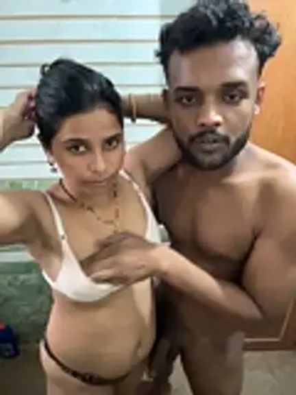 Sexy_Horny_Couple