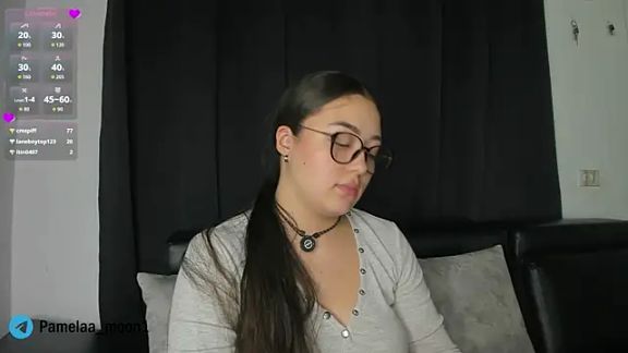 Pamelaa_moon1