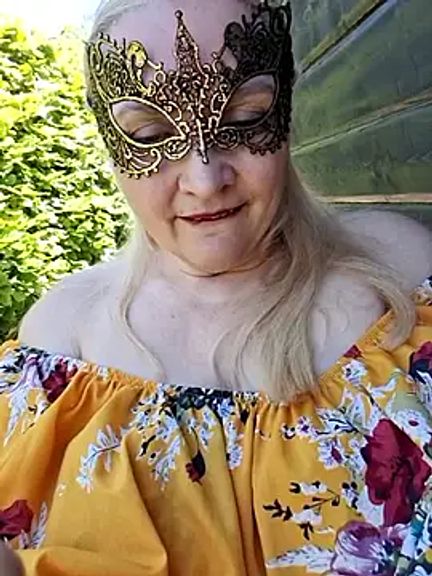 MaskedQueen77