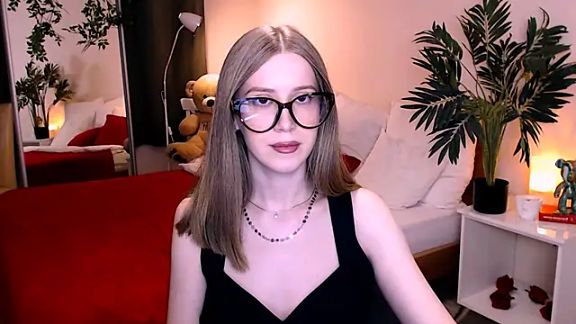 cheeky_chick