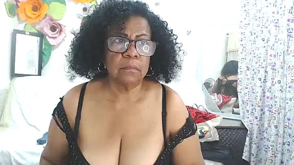 Yayis-hot-sexyw