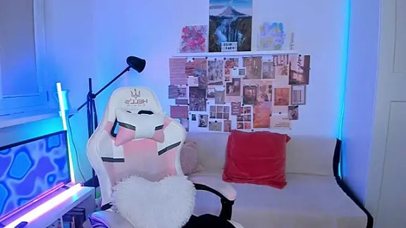 Mia_Madden