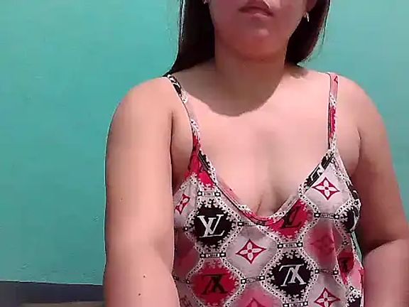 pretty_mia05