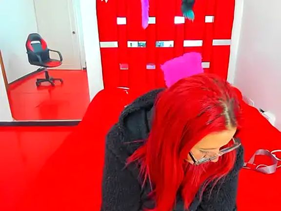 scarlett_red_1
