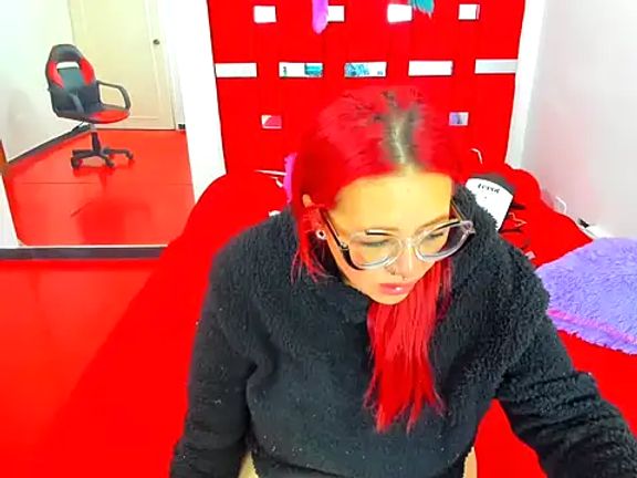 scarlett_red_1