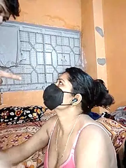 hornycouple096