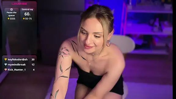 mari_grey
