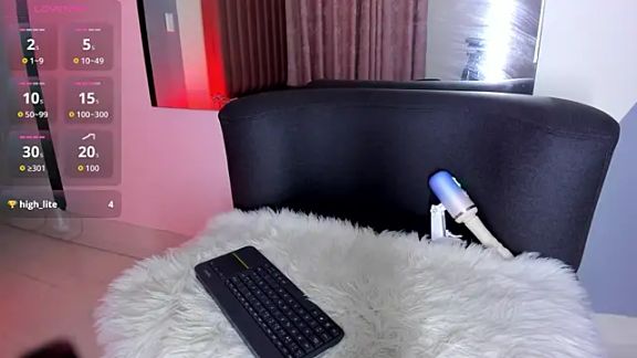 NiaCrawfordd