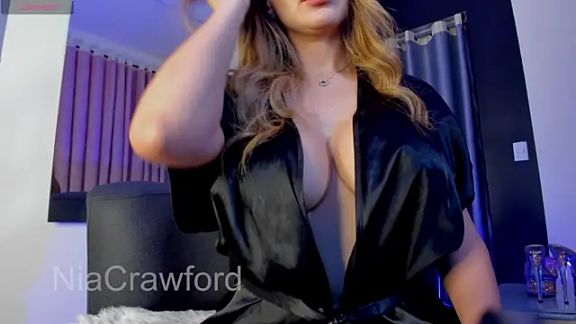 NiaCrawfordd
