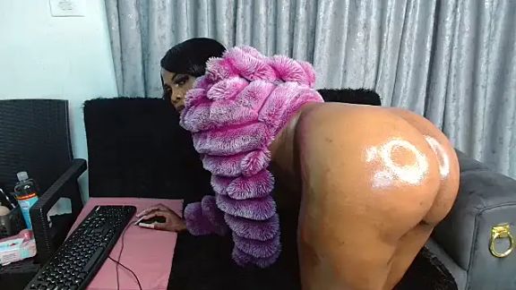SweetHotLips102
