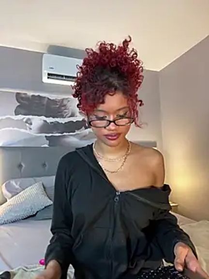 Aprillbrunette