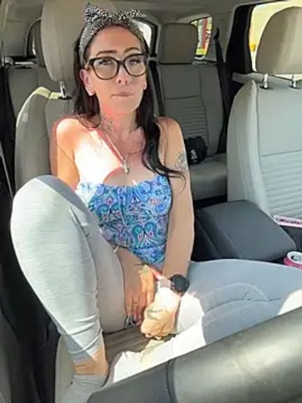 Its_Lush_Lily
