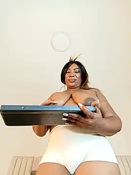 MadameEbony