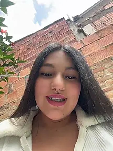 Emily_Gomezz