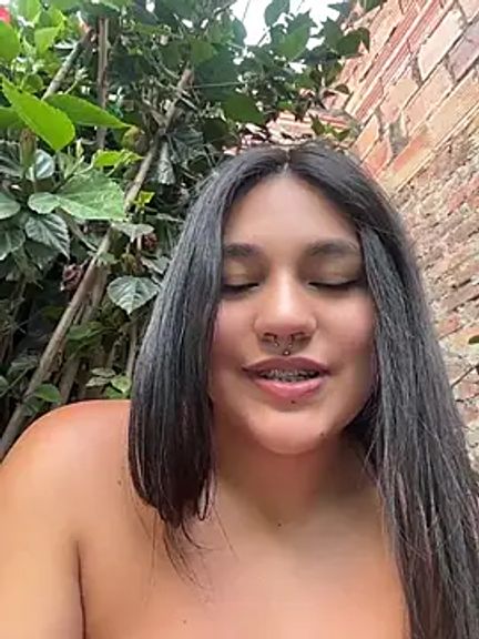 Emily_Gomezz