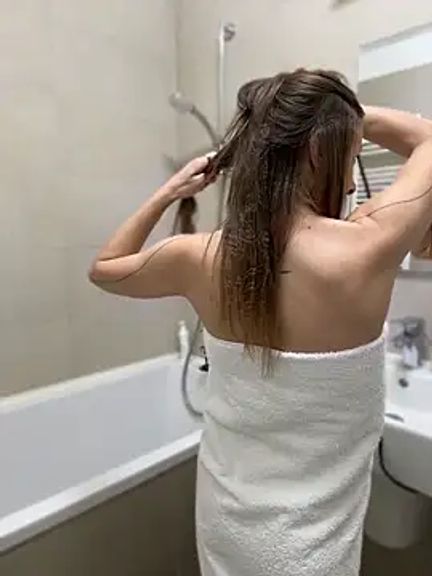 Mira_Luna