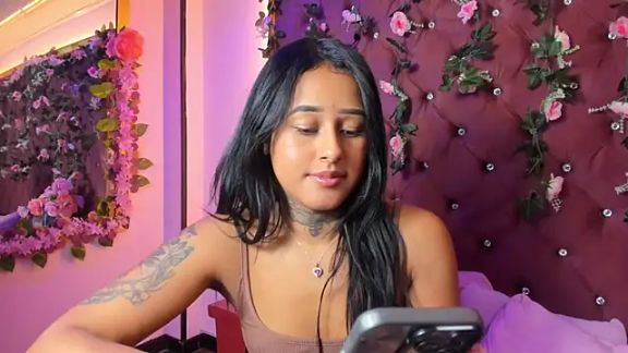 Molly_Brunette_